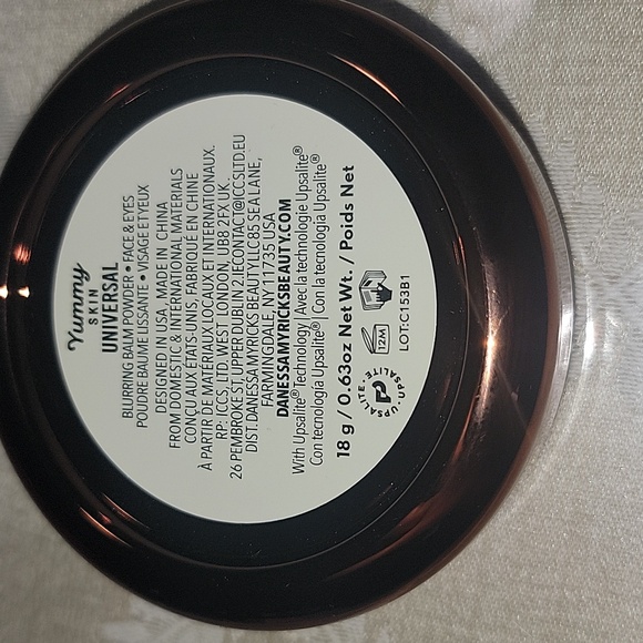 Danessa Myricks Beauty Yummy Skin Blurring Balm Powder Universal - Picture 6 of 6